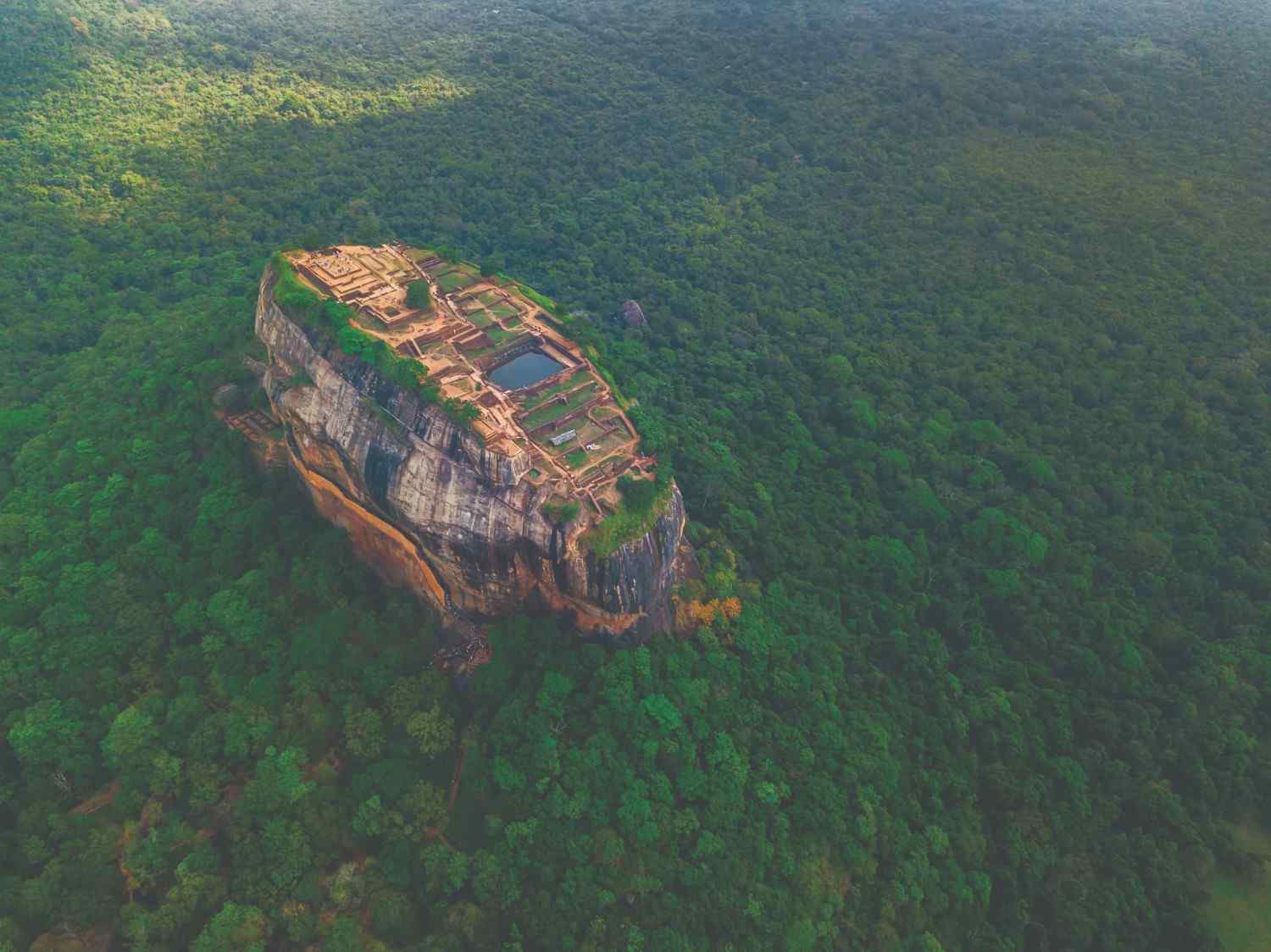 Sri Lanka Cultural Triangle Tourist Package